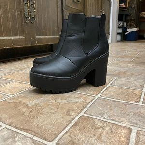 Black Platform boots